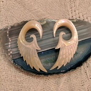 Mother of Pearl size 0 wing gauges